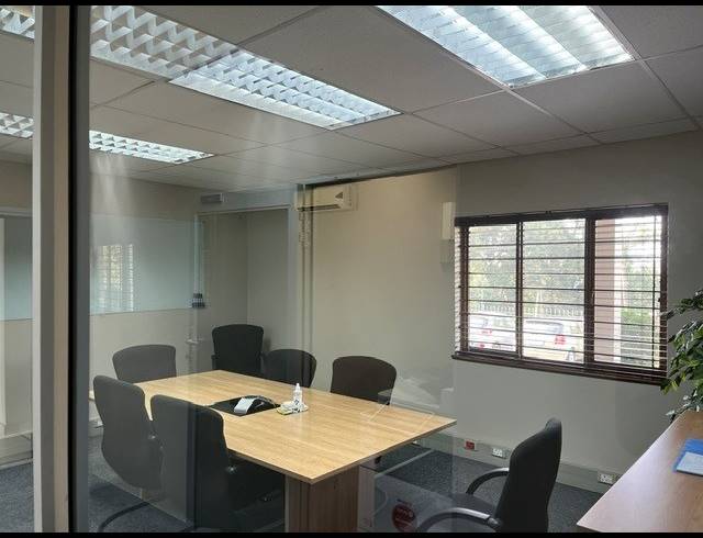 13.70M² BUSINESS CENTRE TO LET IN GILLITTS
